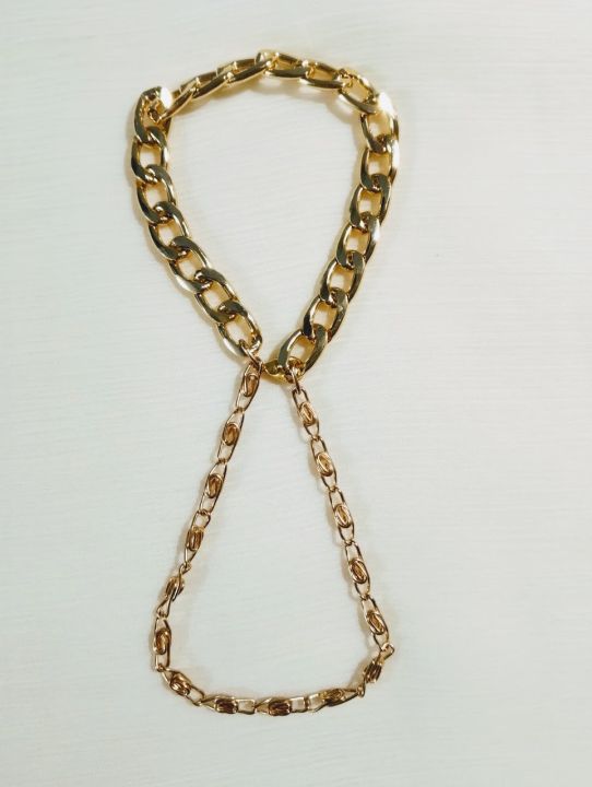 Bracelets%20of%20Chains%20%7C%20Double%20Chain%20%7C%20Fashion%20Accessories%20%7C%20Elegant%20and%20Lightweight%20Jewelry%20-%20Image%205