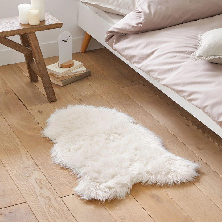 Faux Sheepskin Rug 2ft x 3ft Ultra Soft Shaggy Floor Mat Slip Resistant Washable