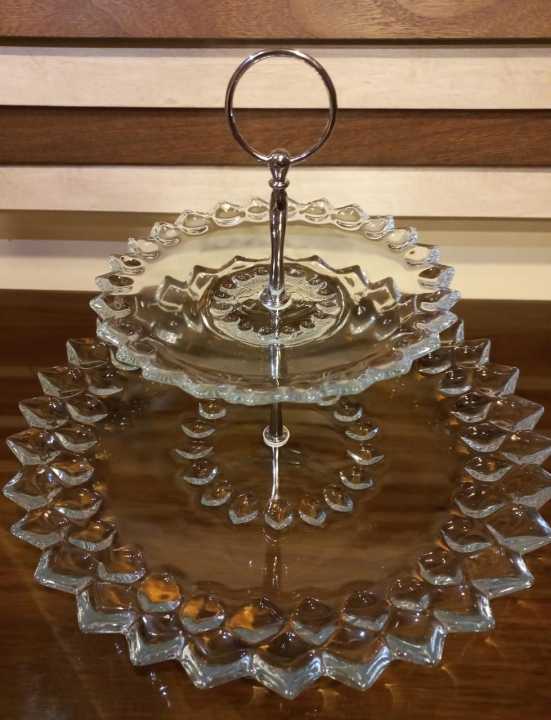 New%20Imperial%20Glass%20Crystal%20Pastry%20Stand%20With%20Metallic%20Rod%202%20Tier%20Cake%20Stand%20Gift%20Item%20Glass%20Material%20Classy%20-%20Image%203