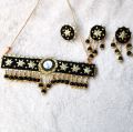 artificial flower jewellery set for Mehndi, flower jewellery set, mehndi jewellery set for girls. 