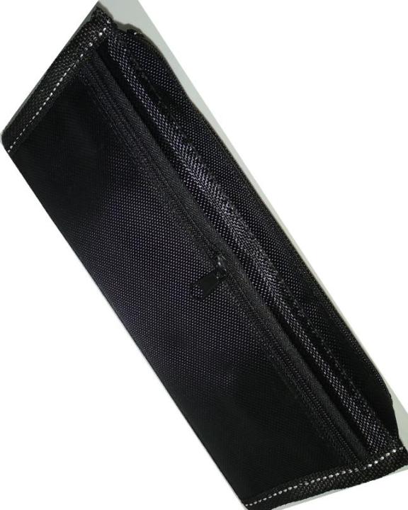 Fancy%20Imported%20Large%20Capacity%20Pouch%20(1%20Pcs)%20-%20Image%204