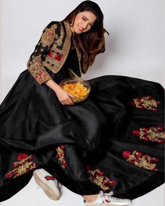 Designer%20Fully%20Embroidered%20Silk%20Maxi%20with%20Matching%20Embroidered%20Koti%20%E2%80%93%20Ready%20to%20Wear%20Formal%20Wedding%20Dress%20for%20Girls%20&%20Women%20-%20Image%203