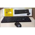 W500 Banda 2.4 GHz Wireless Combo Keyboard Mouse. 