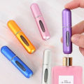 5ml Perfume Atomizer Spray Bottle For Travel Mini Perfume Refills Empty Spray Perfume Container (Random Color). 