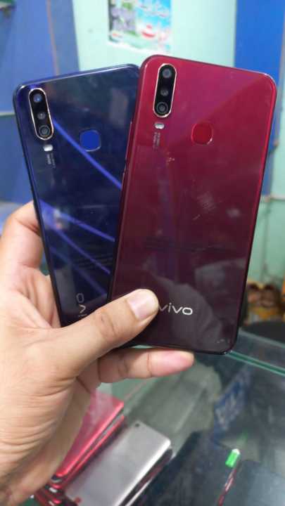 Vivo%20Y17%204GB%20RAM%20128GB%20ROM%20With%20Triple%20Camera%20PTA%20Offcailly%20Approved%20(Only%20Charger,%20No%20Box%20)%20-%20Image%204