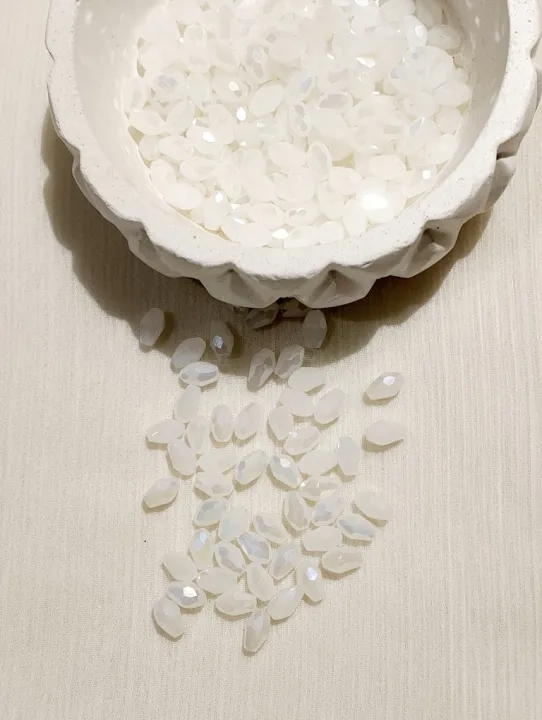 25gms%20of%20Colorful%20Faceted%20Teardrop%20Craft%20Beads%20Set%20%E2%80%93%20Jewelry,%20Sewing%20&%20DIY%20Decoration%20Supplies%20-%20Image%204