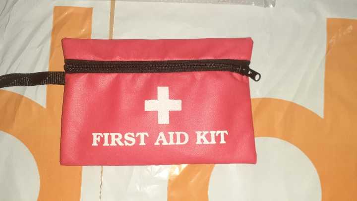 First%20Aid%20kit%20Bag%20Big%20Size%2010x9%20Storage%20-%20Image%205