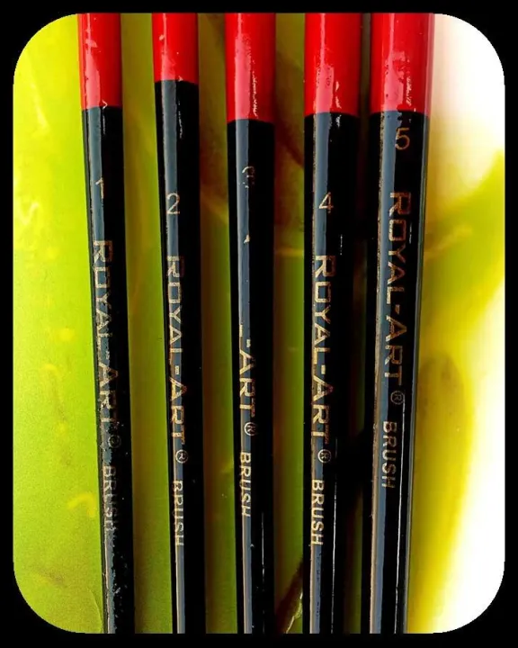 Round%20Royal%20Art%20Paint%20Brush%20Set%20of%205%20-%20Premium%20Quality%20-%20Image%206
