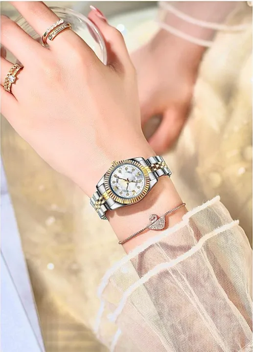 Luxurious%20Ladies%20Golden%20Fashion%20Watch%20100%25%20Imported%20Quality%20Classical%20Collection%20Fashion%20Watch%20for%20Girl's%20-%20Image%203