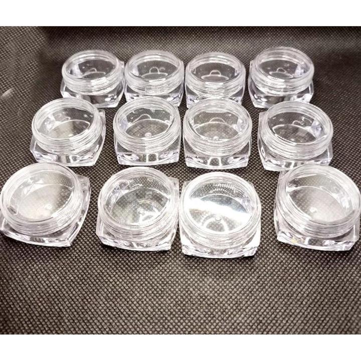 Pack of 12 Cosmetic Empty Jar (10gm) with Acrylic Box / Empty Plastic Containers for Makeup Cosmetic Travel Container / Refillable Face Cream Jar