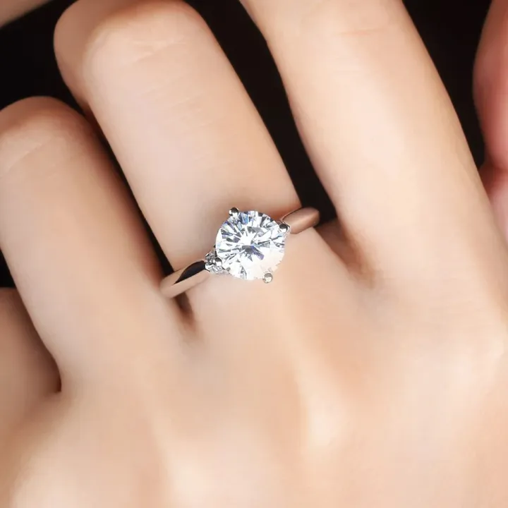 Elegant%20Beautiful%20Trendy%20Zircon%20Six%20Claws%20Platinum%20Plated%20Copper%20Ring%20For%20Girls%20-%20Image%203
