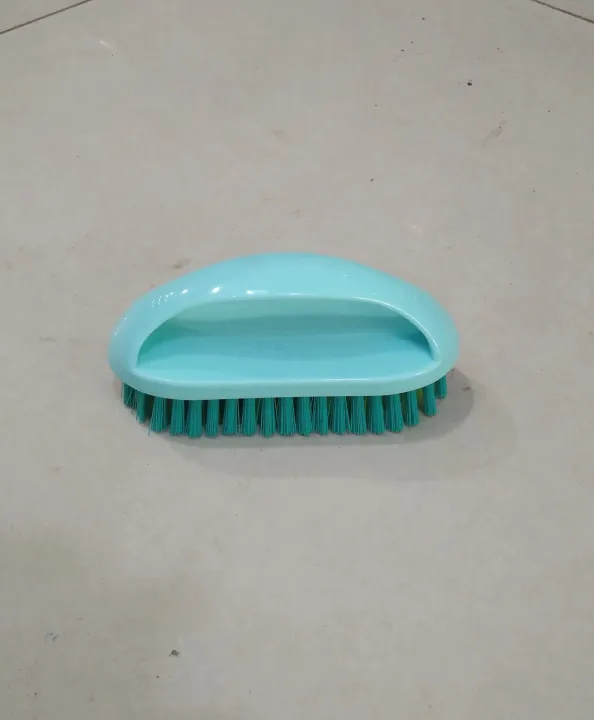 Multicolor%20Cloth%20Washing%20Brush%20with%20Handle%20-%20Image%205