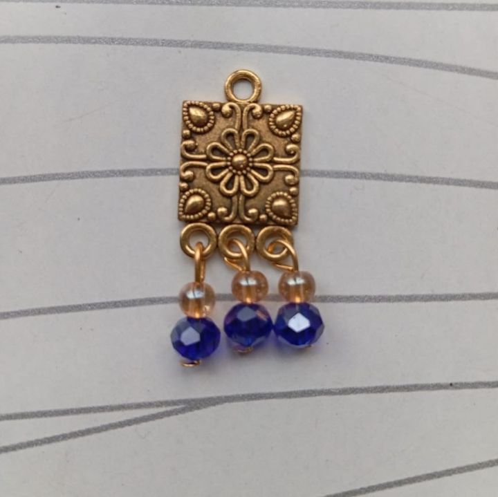 4%20Fancy%20Tassels%20%E2%80%93%20Perfect%20for%20dupatta%20borders,%20shirts,%20and%20other%20creative%20craft%20projects.%20-%20Image%204