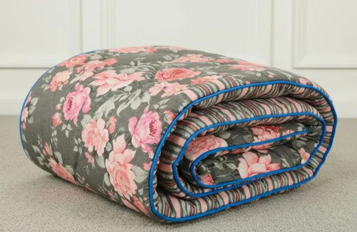 Single%20&%20Double%20Bed%20Quilt%20Gul%20Ahmed%20/%20IDEAS%20Razai%20filled%20with%20Polyester%20Sheet%20&%20Cotton%20Fabric%20Cover%20-%20Washable%20&%20Breathable%20Winter%20Razai-%20Premium%20Warmth%20Comforter%20-%20%20(%20105"%20x%2057"%20)%20Random%20Color%20&%20Design%20-%20Image%203