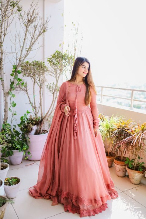 Dealistaan%20Fancy%20Flair%203-Piece%20Stitched%20Long%20Frock%20for%20Women%20-%20Heavy%20Embroidered%20Wedding%20&%20Party%20Wear%20Frock%20Set%20with%20Dupatta%20&%20Trouser%20-%20Top%20Trending%20Girls%20Formal%20Maxi%20-%20Image%206