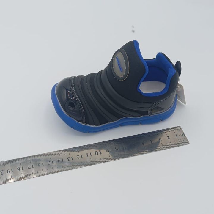 Kids%20Imported%20Soft%20Slip-On%20Sports%20Shoes%20%E2%80%93%20Blue%20%7C%20Comfortable%20Breathable%20Sneakers%20-%20Image%204