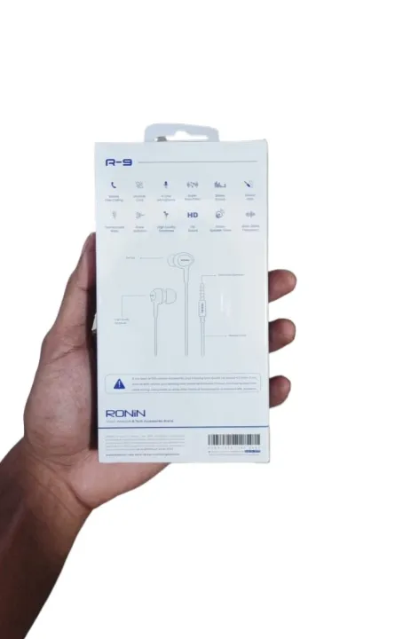 Ronin%20THE%20OG%20HD%20Sound%20Earphones%20%E2%80%93%20Super%20Bass%20%7C%203.5mm%20Stereo%20Jack%20%7C%20Authentic%20Wired%20Earbuds%20for%20Mobile%20&%20Gaming%20-%20Image%202