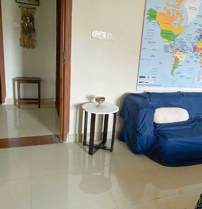 Side%20Table-Coffee%20Table-Stylish%20Table%20(Criss%20cross%20design)%20-%20Image%204