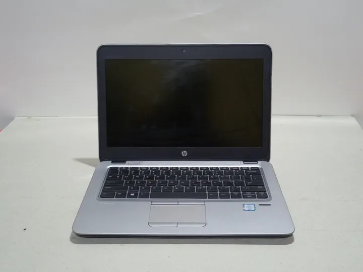 Hp%20Elitebook%20820%20G4%20-%20Core%20i5%207th%20Generation%20-%208GB%20DDR4%20RAM%20-%20128GB%20SSD%20-%20500GB%20HDD%20-12.5inch%20Screen%20-%20FREE%20LAPTOP%20BAG%20(Windows%2011%20Licensed)%20-%20Image%203