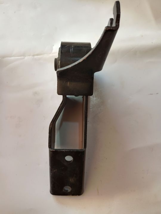 engine%20mounting%20faw%20xpv%20and%20carrier%20-%20Image%203