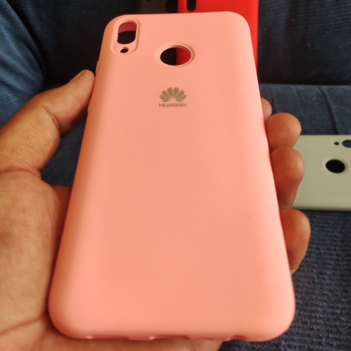 Huawei%20Y9%202019%20Liquid%20Silicone%20Case%20with%20Silky%20Soft-Touch%20Finish%20-%20Image%202