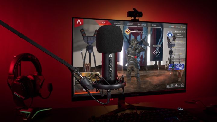 FANTECH%20MCX01%20LEVIOSA%20Professional%20Condenser%20Microphone%20With%20RGB%20Illumination%20And%20Cardioid%20Polar%20Pattern%20USB%20XLR%20Cable%20With%20Table%20Stand%20-%20Image%205