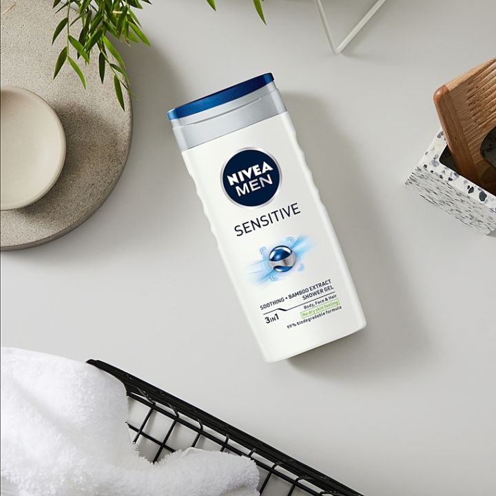 Nivea%20Men%20Sensitive%20Soothing%20+%20Bamboo%20Extract%20Shower%20Gel%203in1%20250ml%20-%20Image%202