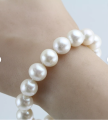 Large White Pearl Beads Beautiful Bracelet for Girls woman. 