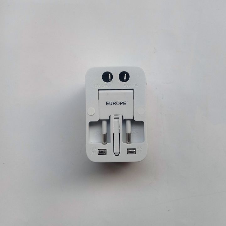 Universal%20Travel%20Adapter,%20All%20in%20One%20Multi%20Plug%20Socket,%20US/UK/AUS/JPN/THAI/SP/EU%20-%20Image%203