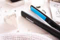 TONI&GUY STYLE FIX STRAIGHTENER ( Toni and Guy ). 