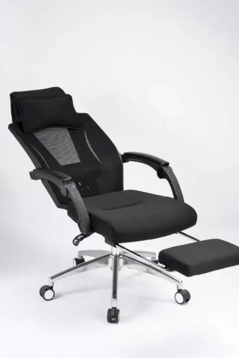 Executive%20Chair%20with%20Footrest%20and%20headrest%20-%20Image%204