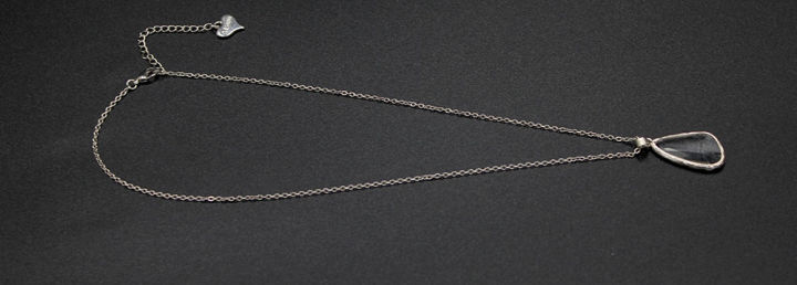 Trendy%20unique%20White%20stone%20Pendant%20Necklace%20with%20chain%20for%20girls%20and%20women%20high%20quality%20-%20Image%203