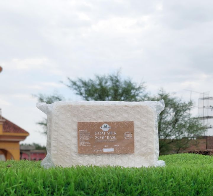 Goat%20Milk%20Soap%20Base%20Melt%20and%20Pour%201%20kg%20-%20Image%204