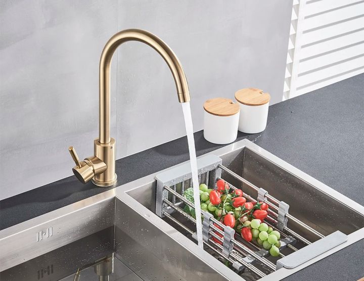 kitchen%20sink%20mixer%20kitchen%20Faucet%20Hot%20and%20Cold%20Kitchen%20Sink%20Tap%20golden%20Sink%20Mixer%20-%20Image%202