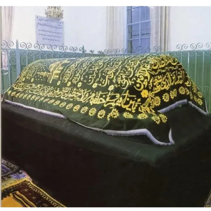 Muslim%20burial%20Coffin%20Pray%20Chadar%20velvet%20sheets%20High-Quality%20Micro%20Velvet%20Burial%20Sheet%20-%20Gold%20Embroidered%20Kalma%20&%20Ayats%20-%20Image%206