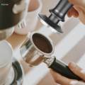 Stainless Steel Coffee Tamper Spring Loaded Tamper Leveler Coffee Bean Press Portable Espresso Hand Tamper for Portafilter Espresso Machines , 58mm. 