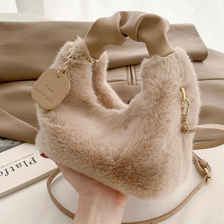 Autumn and winter Plush handbag  Soft Korean version Shoulder bag New fashion Small chain Crossbody bag for Traveling Shopping Fashion Autumn and winter accessory Women's fashion accessory