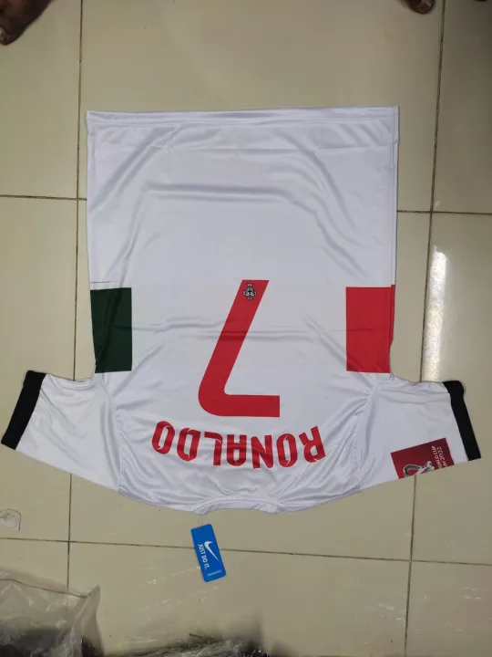 RONALDO%20PURTGAL%20AWAY%20SHIRT%20%20WHITE%20FOR%20ADULT%20-%20Image%203