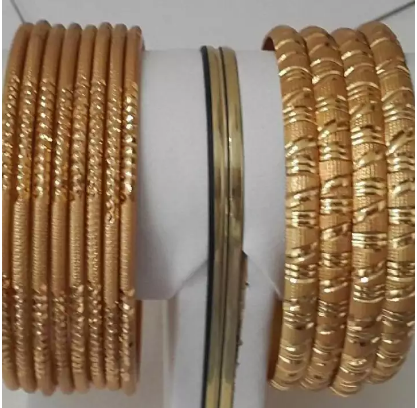 SET%20OF%20TWO%20BANGLES%20FOR%20WOMEN/%20GIRLS%20JEWELLERY%20-%20Image%202