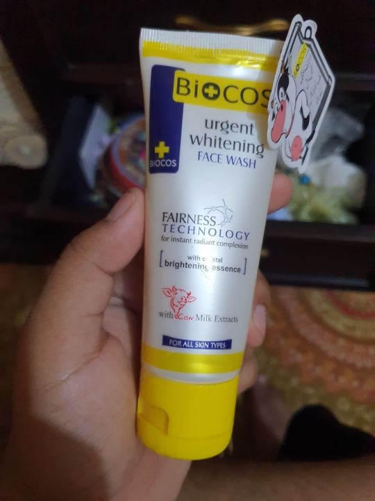 Skin%20Whitening%20Face%20Wash%20Pack%20of%202%20-%20Image%203