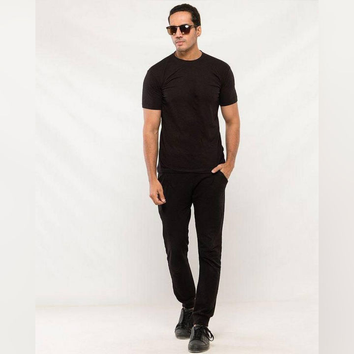 Plain Black Tshirt