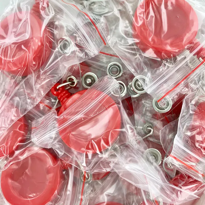 Pack%20of%2005%20(Pcs)%20ID%20Card%20Yo-Yo%20Clip%20Round%20Red%20%E2%80%93%20Retractable%20Badge%20Reel%20for%20ID,%20Badges%20&%20Keys%20(43mm%20x%2032mm,%206g)%20-%20Image%203