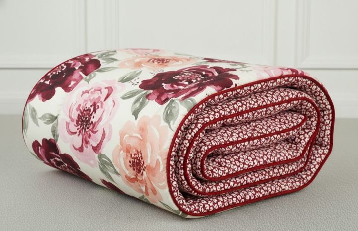 Single%20&%20Double%20Bed%20Quilt%20Gul%20Ahmed%20/%20IDEAS%20Razai%20filled%20with%20Polyester%20Sheet%20&%20Cotton%20Fabric%20Cover%20-%20Washable%20&%20Breathable%20Winter%20Razai-%20Premium%20Warmth%20Comforter%20-%20%20(%20105"%20x%2057"%20)%20Random%20Color%20&%20Design%20-%20Image%204