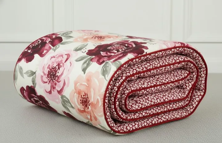 Single%20&%20Double%20Bed%20Quilt%20Gul%20Ahmed%20/%20IDEAS%20Razai%20filled%20with%20Polyester%20Sheet%20&%20Cotton%20Fabric%20Cover%20-%20Washable%20&%20Breathable%20Winter%20Razai-%20Premium%20Warmth%20Comforter%20-%20%20(%20105"%20x%2057"%20)%20Random%20Color%20&%20Design%20-%20Image%204