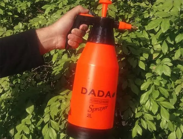 2%20Liter%20Pressure%20Pump%20Water%20Sprayers%20-%20Pressure%20Spray%20Bottle%20-%20Handheld%20Garden%20Sprayer%20-%20Garden%20Watering%20Sprayer%20-%20Gardening%20Spray%20Pump%20-%20Foamy%20Wash%20For%20Car%20Tool%20-%20Image%207