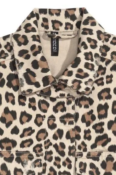 leopard%20print%20denim%20jacket%20for%20women%20-%20Image%202