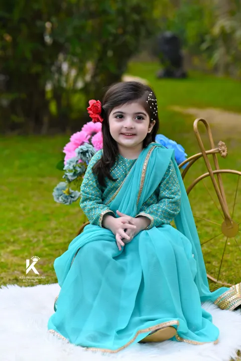 Stitched%20Feroozi%20Chiffon%20Saree%20for%20Baby%20Girls%20(Age%202%20to%2016%20Years)%20-%20Image%204