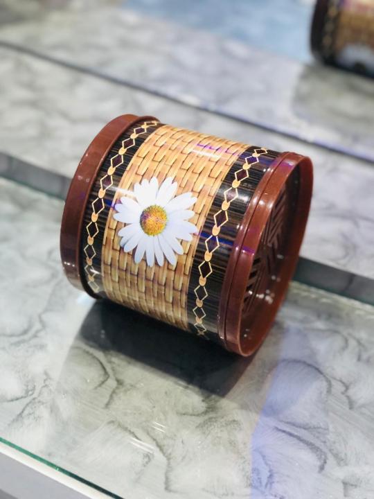 Tissue%20Box%20Round%20Shape%20Tissue%20Roll%20Box%20(Random%20Color%20and%20Designs)%20-%20Image%204