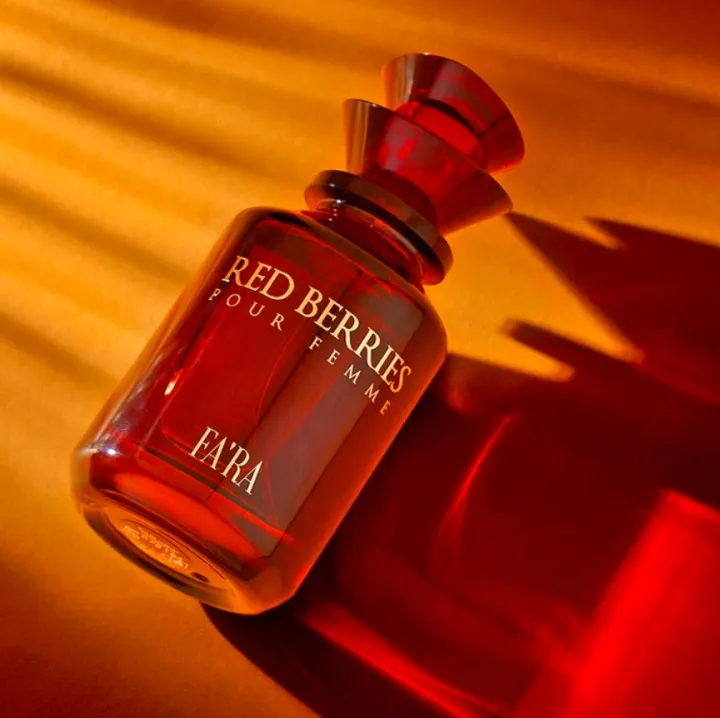 FARA%20Women%20-%20Red%20Berries%20100ml%20-%20Image%206