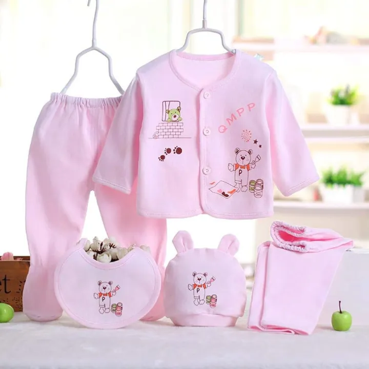 Pack%20of%205%20Newborn%20Baby%20Gift%20Set%20%E2%80%93%20Dress%20Cap%20Bib%20Mittens%20%7C%20Baby%20Essentials%20Kit%20%7C%20Hot%20Sale%20-%20Image%205